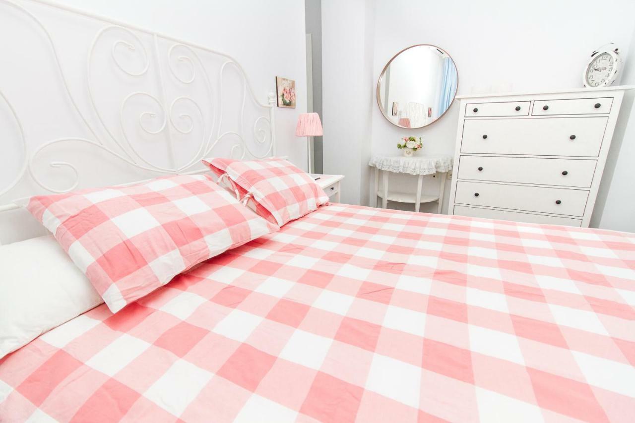 Good Vibes Centro Historico Apartment Малага Екстериор снимка